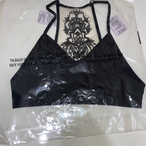 Black Mesh Racerback Bralette - Picture 8 of 9